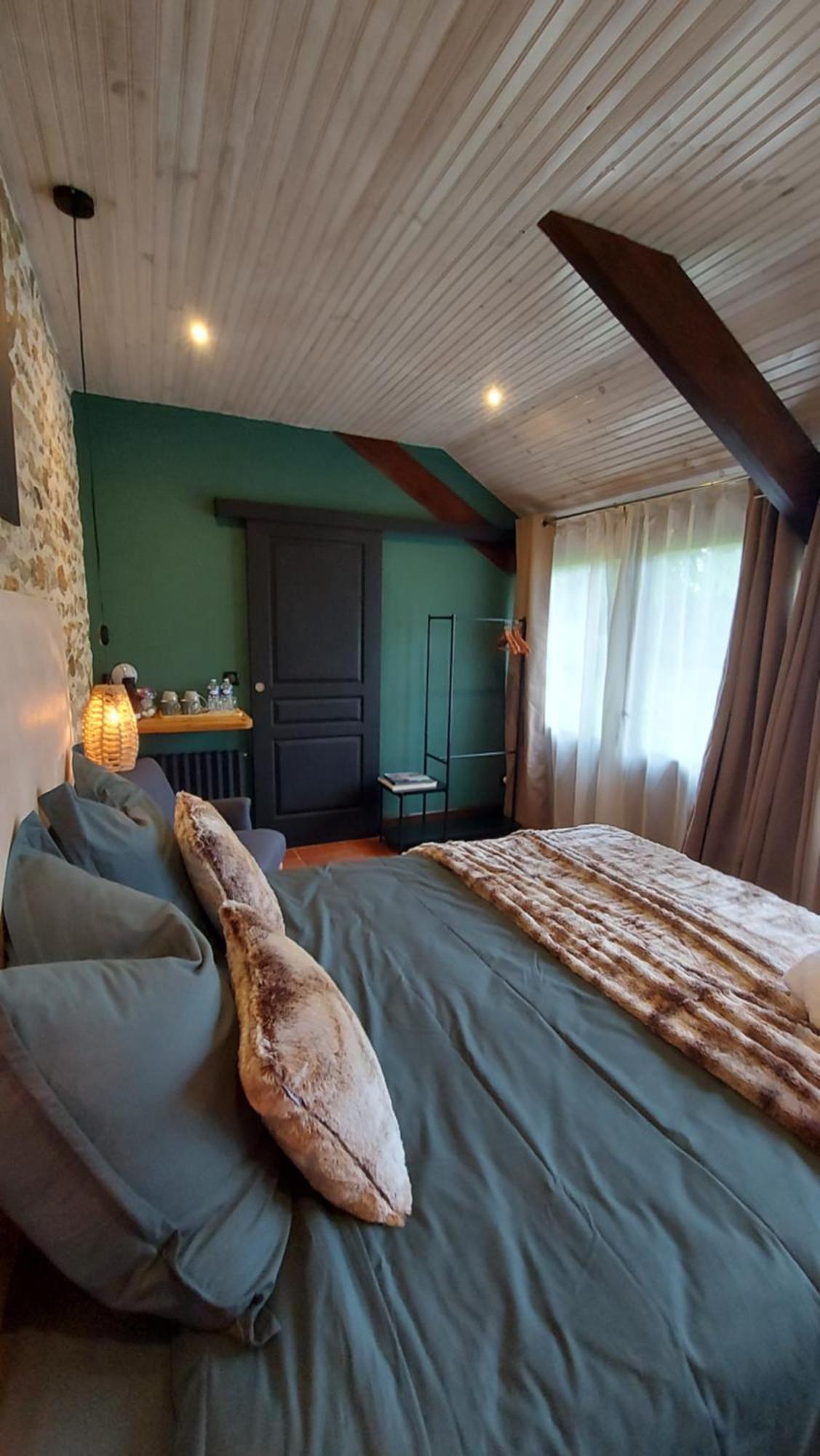 Les 3 Roses Bed & Breakfast Anjouin ภายนอก รูปภาพ